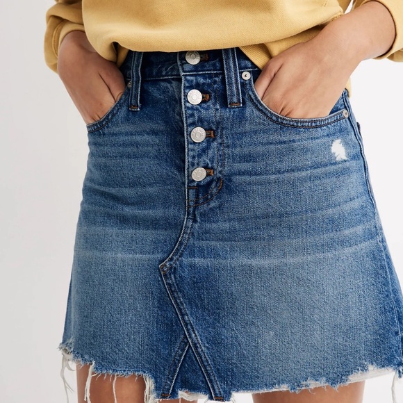 Madewell Dresses & Skirts - Madewell Women’s Rigid Denim A-line Mini Skirt Hughes Wash Button-Front Size 26